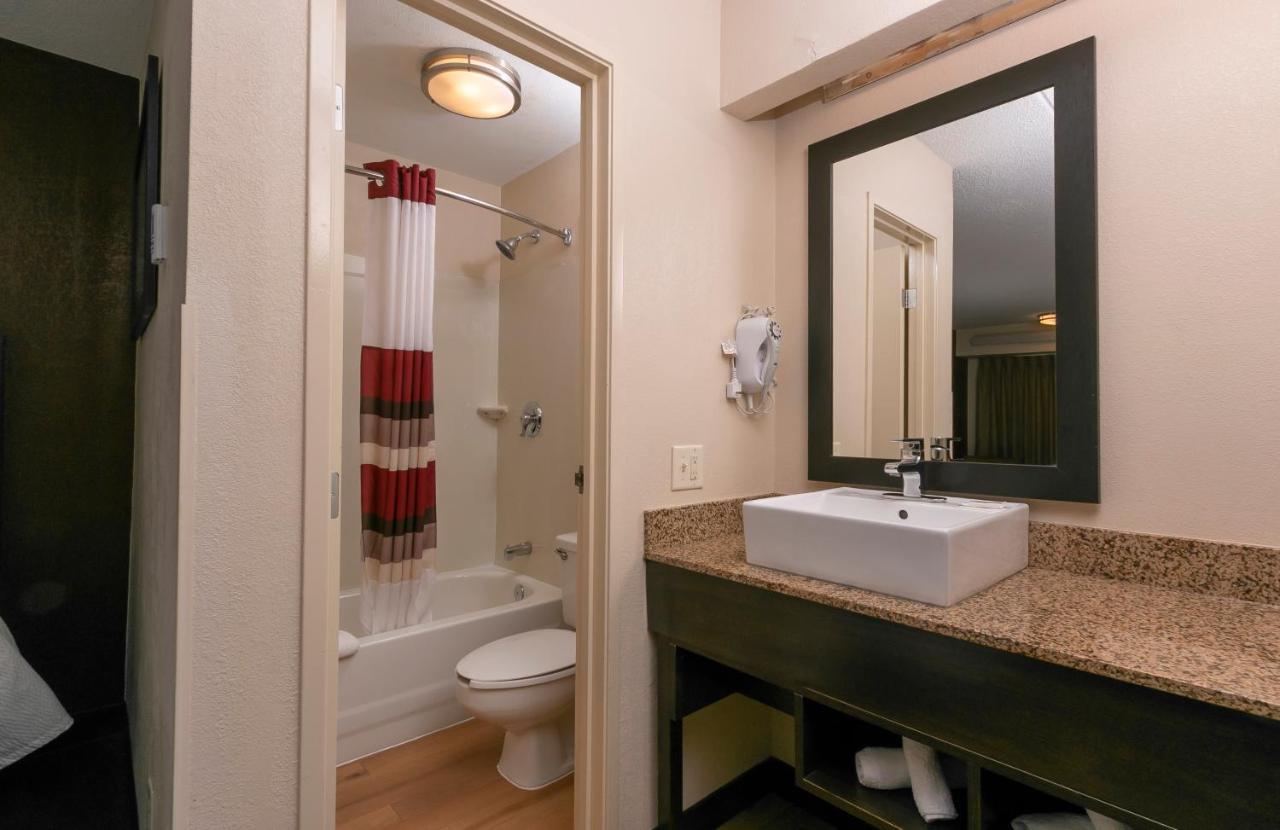 Red Roof Inn Plus+ Atlanta - Buckhead Druid Hills Εξωτερικό φωτογραφία